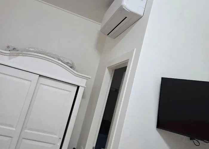 شقة Francese لا سبيتسْيا